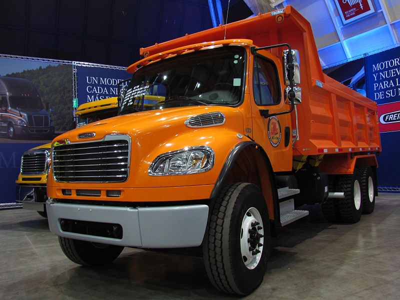 Exploring the Benefits of Alternative Fuels in the Trucking Industry